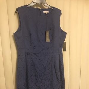 A line sleeveless dress